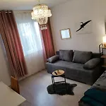Suzana 1br شقة *